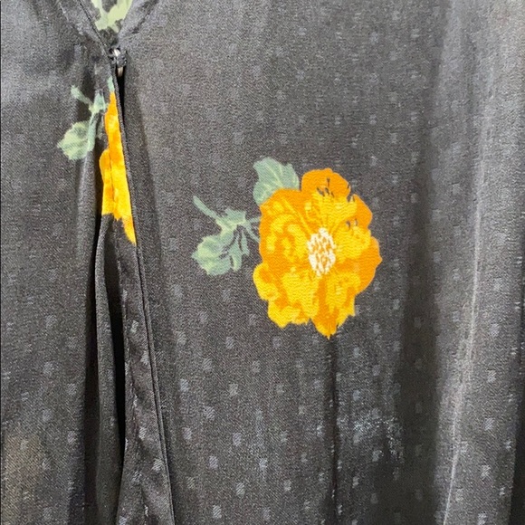 Madewell blouse with yellow flowers - Picture 2 of 2